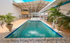 Hotel Cajuína Beach